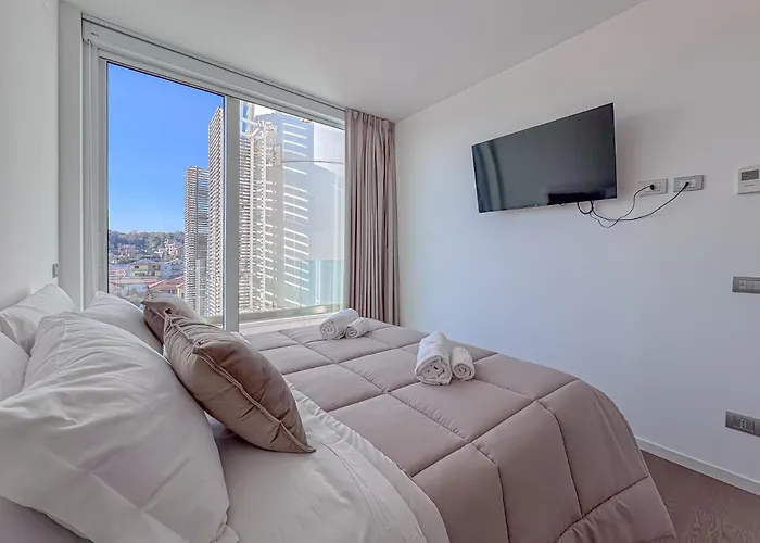 Luxury Penthouse - Private Parking And By Host Hero Apartament *