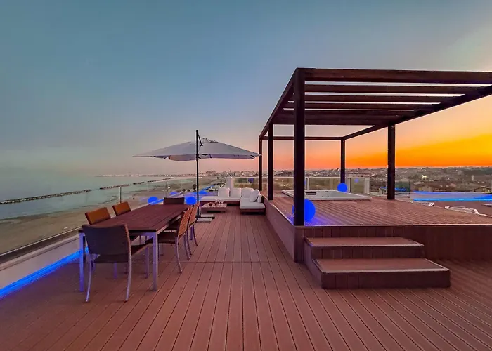 Luxury Penthouse - Private Parking And By Host Hero Apartament