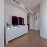 Luxury Penthouse - Private Parking And By Host Hero Апартаменты Чивитанова-Марке