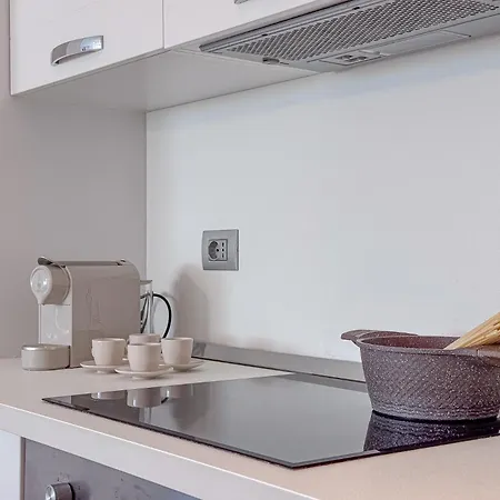 Luxury Penthouse - Private Parking And By Host Hero Apartament
