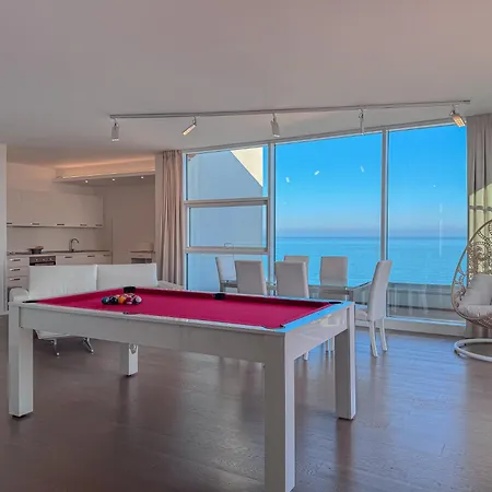 Luxury Penthouse - Private Parking And By Host Hero Civitanova Marche