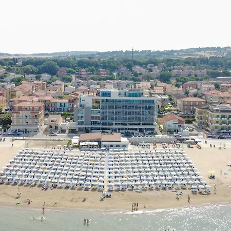 Luxury Penthouse With Terrace Near The By Host Hero