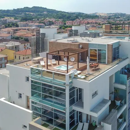 Luxury Penthouse With Terrace Near The By Host Hero * Чивитанова-Марке