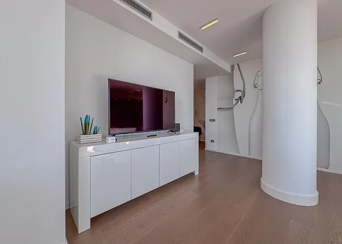 Luxury Penthouse - Private Parking And By Host Hero 公寓 西维尔诺瓦·马尔凯